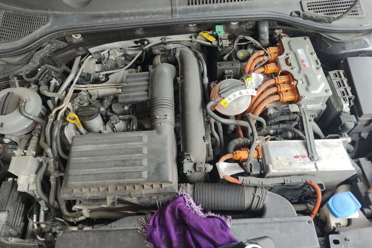 Used Volkswagen Passat New Energy 2022 430 PHEV Hybrid Luxury Edition Engine Bay