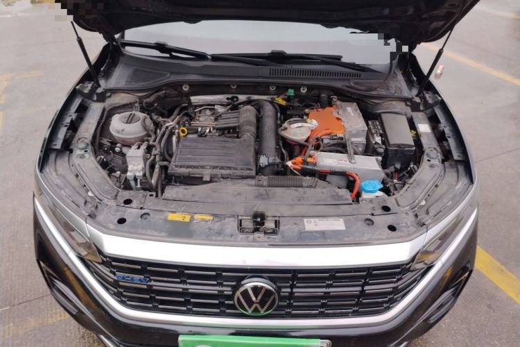 Used Volkswagen Passat New Energy 2022 430 PHEV Hybrid Luxury Edition Engine Bay