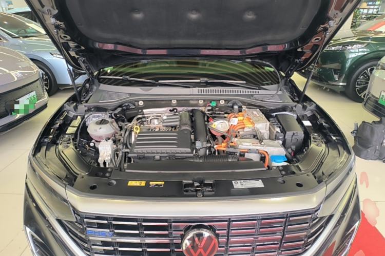 Used Volkswagen Passat New Energy 2022 430 PHEV Hybrid Business Edition Engine Bay