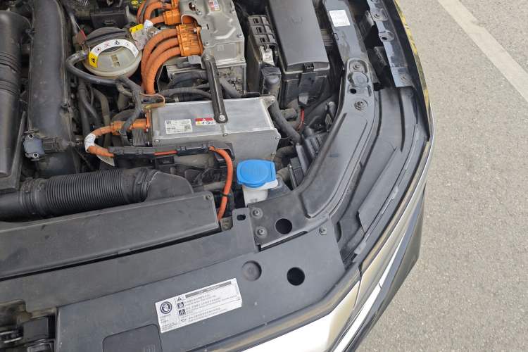 Used Volkswagen Passat New Energy 2022 430 PHEV Hybrid Elite Edition Engine Bay Left