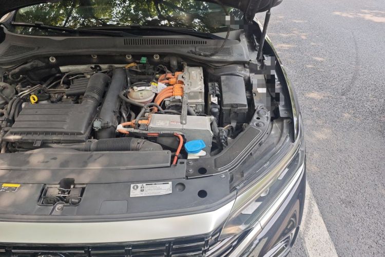 Used Volkswagen Passat New Energy 2022 430 PHEV Hybrid Luxury Edition Engine Bay Left