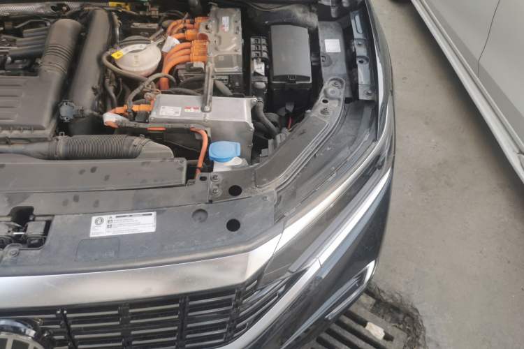 Used Volkswagen Passat New Energy 2022 Revised Version 430 PHEV Hybrid Elite Edition Engine Bay Left