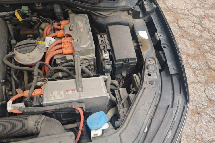 Used Volkswagen Passat New Energy 2022 430 PHEV Hybrid Luxury Edition Engine Bay Left