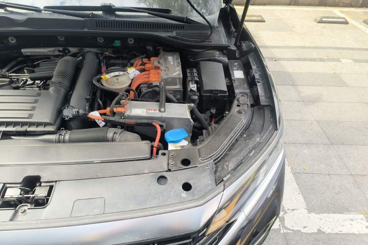 Used Volkswagen Passat New Energy 2022 430 PHEV Hybrid Elite Edition Engine Bay Left