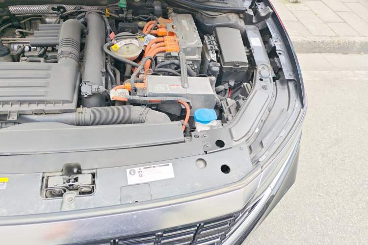 Used Volkswagen Passat New Energy 2022 430 PHEV Hybrid Luxury Edition Engine Bay Left