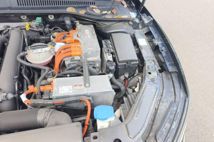 Used Volkswagen Passat New Energy 2022 430 PHEV Hybrid Elite Edition Engine Bay Left