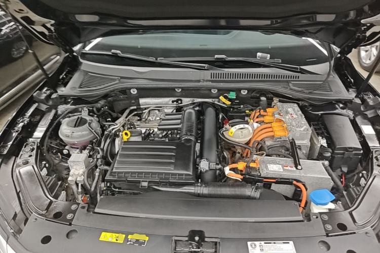 Used Volkswagen Passat New Energy 2022 430 PHEV Hybrid Business Edition Engine Bay