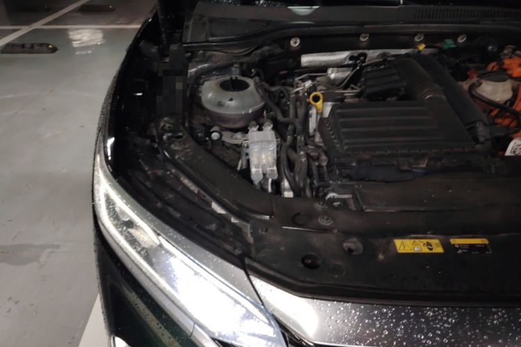 Used Volkswagen Passat New Energy 2022 430 PHEV Hybrid Luxury Edition Engine Bay Right