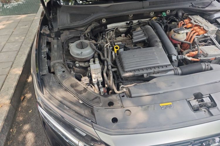 Used Volkswagen Passat New Energy 2022 430 PHEV Hybrid Luxury Edition Engine Bay Right