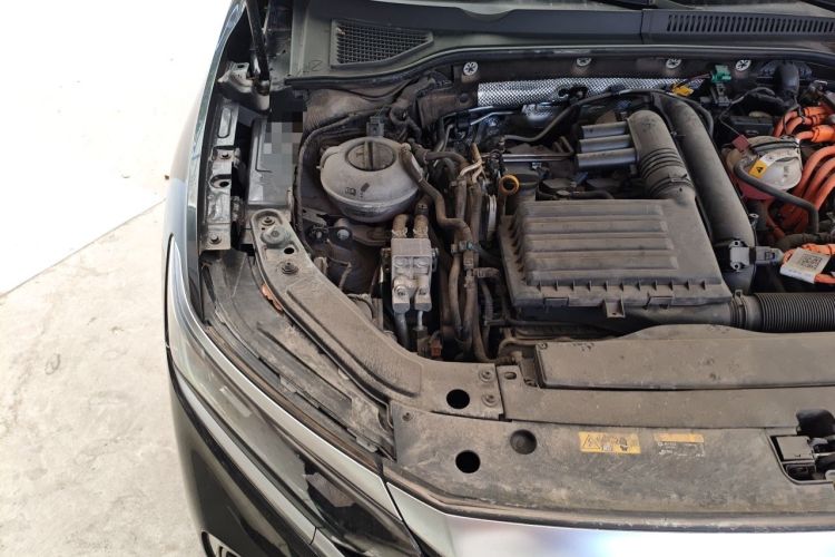 Used Volkswagen Passat New Energy 2022 430 PHEV Hybrid Luxury Edition Engine Bay Right