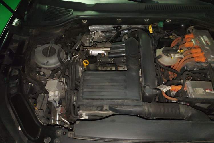 Used Volkswagen Passat New Energy 2022 430 PHEV Hybrid Luxury Edition Engine Bay Right