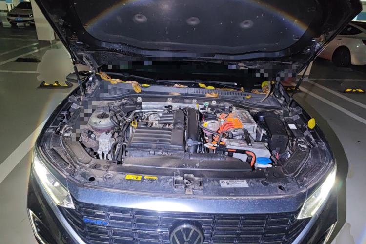 Used Volkswagen Passat New Energy 2022 430 PHEV Hybrid Elite Edition Engine Bay