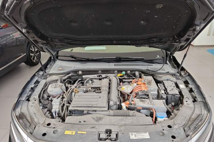 Used Volkswagen Passat New Energy 2022 430 PHEV Hybrid Elite Edition Engine Bay
