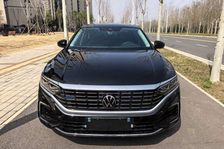 Used Volkswagen Passat New Energy 2022 430 PHEV Hybrid Luxury Edition Exterior 1