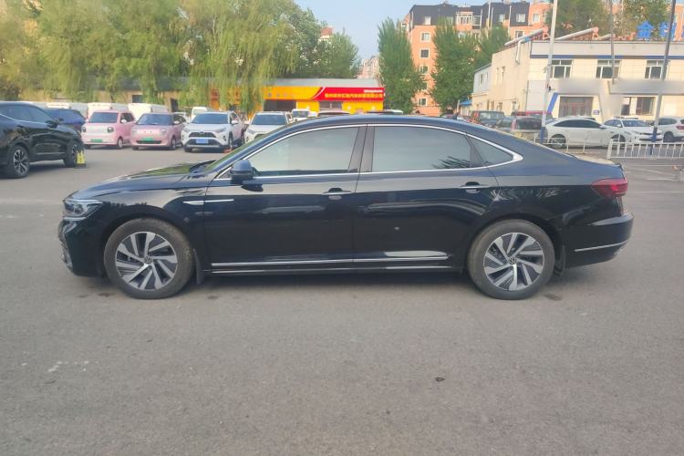 Used Volkswagen Passat New Energy 2022 430 PHEV Hybrid Luxury Edition Exterior 2