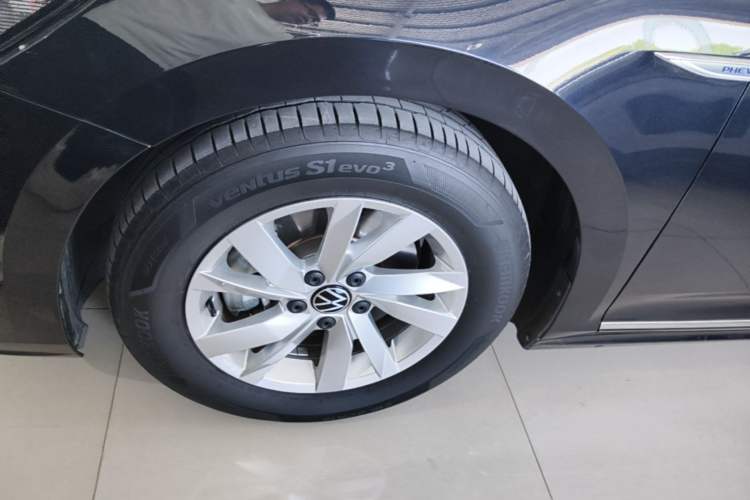 Used Volkswagen Passat New Energy 2022 430 PHEV Hybrid Business Edition Exterior 4