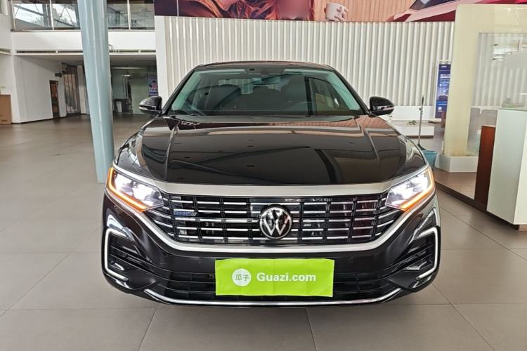 Used Volkswagen Passat New Energy 2022 430 PHEV Hybrid Elite Edition Front