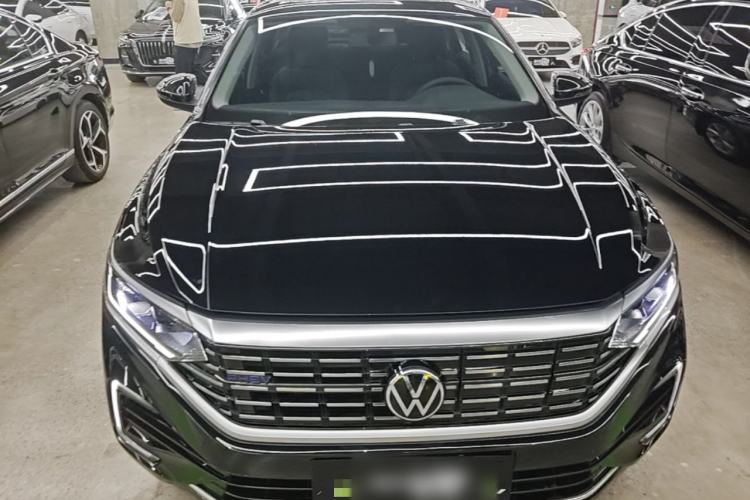 Used Volkswagen Passat New Energy 2022 430 PHEV Hybrid Business Edition Front