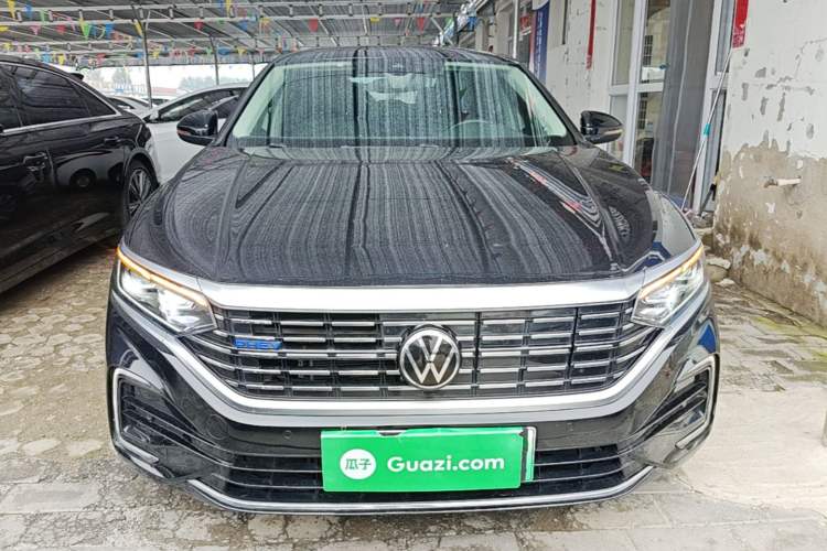 Used Volkswagen Passat New Energy 2022 430 PHEV Hybrid Luxury Edition Front