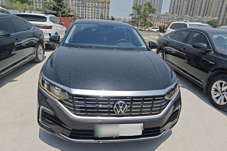 Used Volkswagen Passat New Energy 2022 430 PHEV Hybrid Business Edition Front