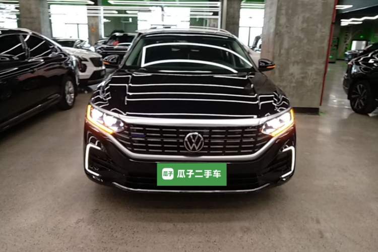Used Volkswagen Passat New Energy 2022 430 PHEV Hybrid Business Edition Front