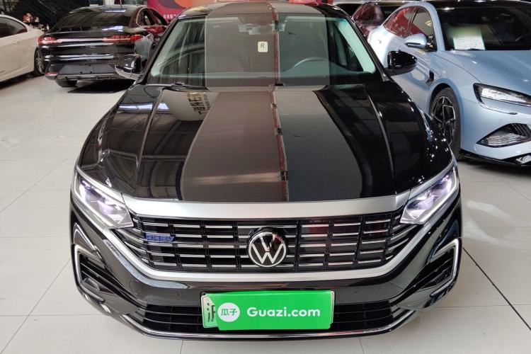 Used Volkswagen Passat New Energy 2022 430 PHEV Hybrid Elite Edition Front