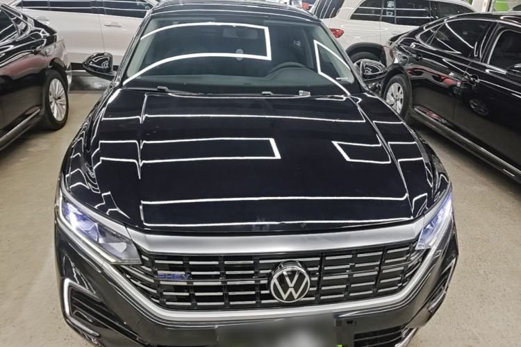 Used Volkswagen Passat New Energy 2022 430 PHEV Hybrid Business Edition Front