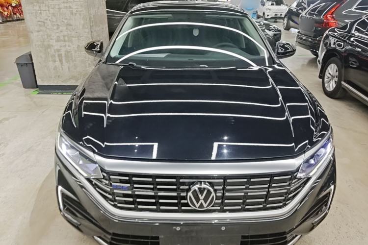 Used Volkswagen Passat New Energy 2022 430 PHEV Hybrid Business Edition Front