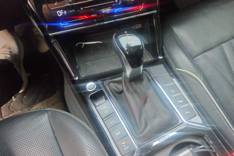 Used Volkswagen Passat New Energy 2022 430 PHEV Hybrid Luxury Edition Gear Lever