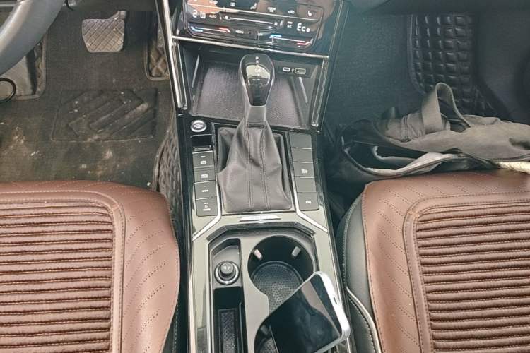 Used Volkswagen Passat New Energy 2022 430 PHEV Hybrid Elite Edition Gear Lever