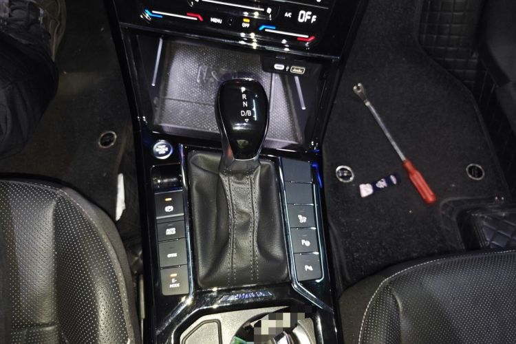 Used Volkswagen Passat New Energy 2022 430 PHEV Hybrid Luxury Edition Gear Lever