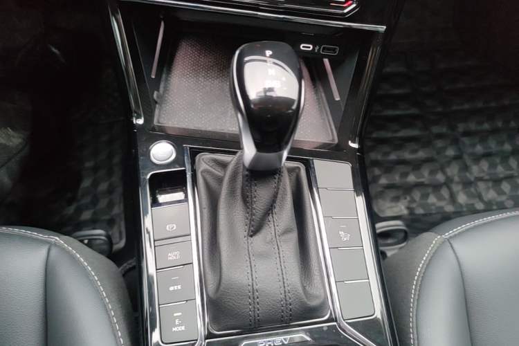 Used Volkswagen Passat New Energy 2022 430 PHEV Hybrid Business Edition Gear Lever