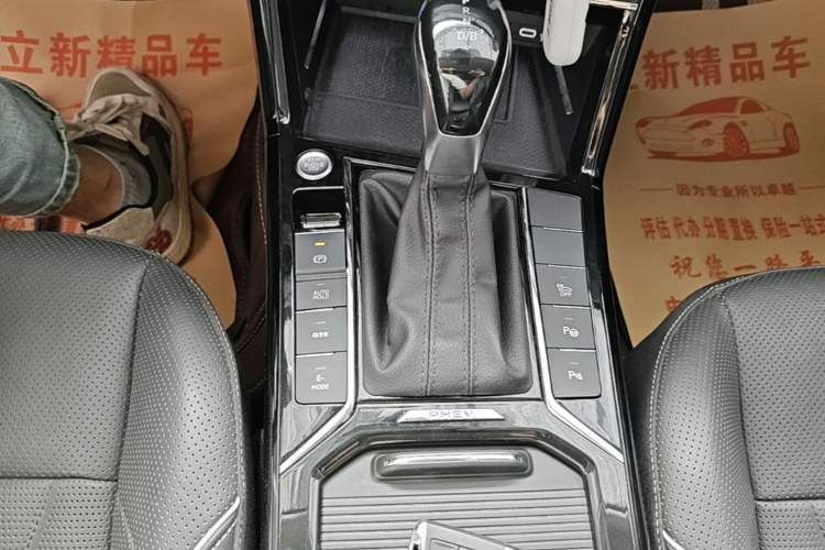 Used Volkswagen Passat New Energy 2022 430 PHEV Hybrid Luxury Edition Gear Lever