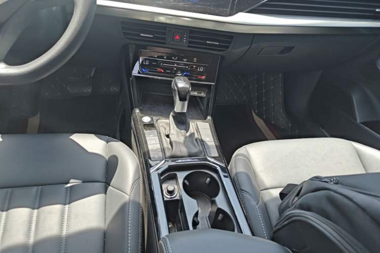 Used Volkswagen Passat New Energy 2022 430 PHEV Hybrid Business Edition Gear Lever