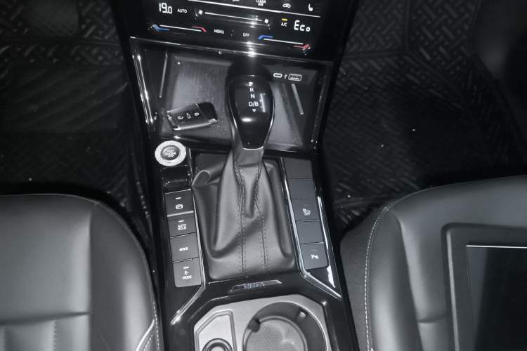 Used Volkswagen Passat New Energy 2022 430 PHEV Hybrid Elite Edition Gear Lever