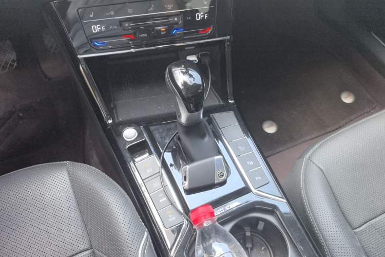 Used Volkswagen Passat New Energy 2022 430 PHEV Hybrid Luxury Edition Gear Lever