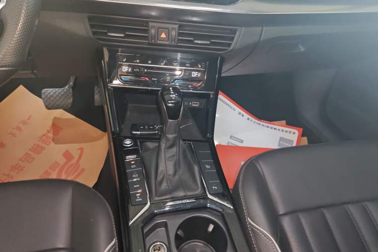 Used Volkswagen Passat New Energy 2022 430 PHEV Hybrid Elite Edition Gear Lever