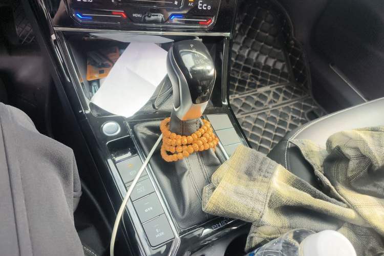 Used Volkswagen Passat New Energy 2022 430 PHEV Hybrid Elite Edition Gear Lever