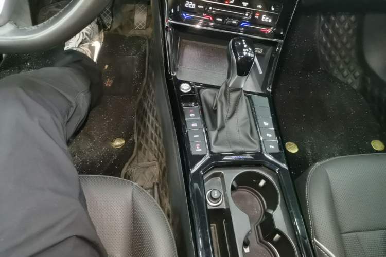 Used Volkswagen Passat New Energy 2022 430 PHEV Hybrid Luxury Edition Gear Lever