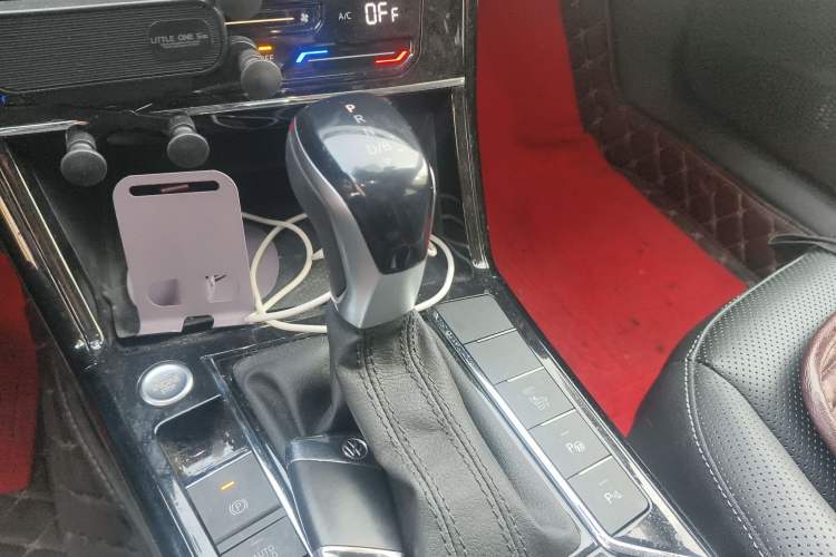 Used Volkswagen Passat New Energy 2022 430 PHEV Hybrid Luxury Edition Gear Lever