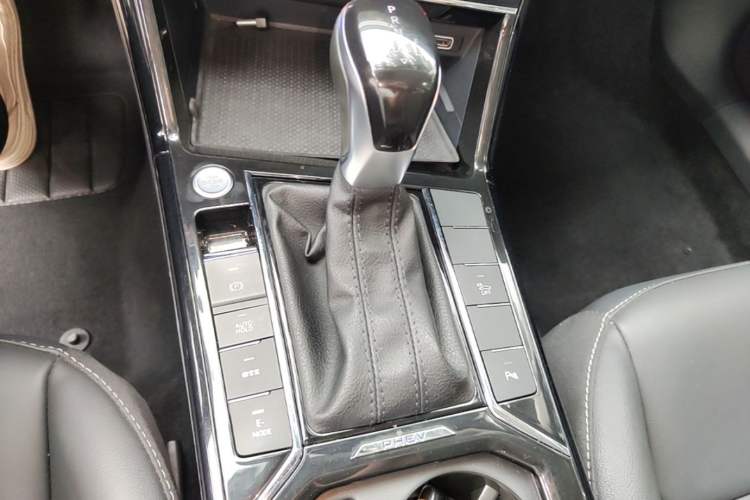 Used Volkswagen Passat New Energy 2022 430 PHEV Hybrid Elite Edition Gear Lever