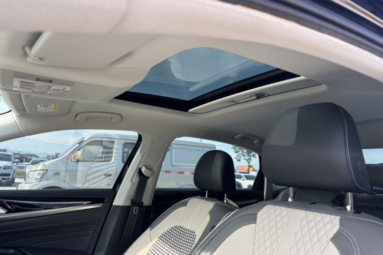 Used Volkswagen Passat New Energy 2022 430 PHEV Hybrid Business Edition Headliner