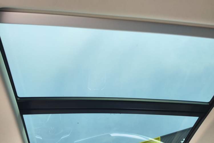 Used Volkswagen Passat New Energy 2022 430 PHEV Hybrid Elite Edition Headliner