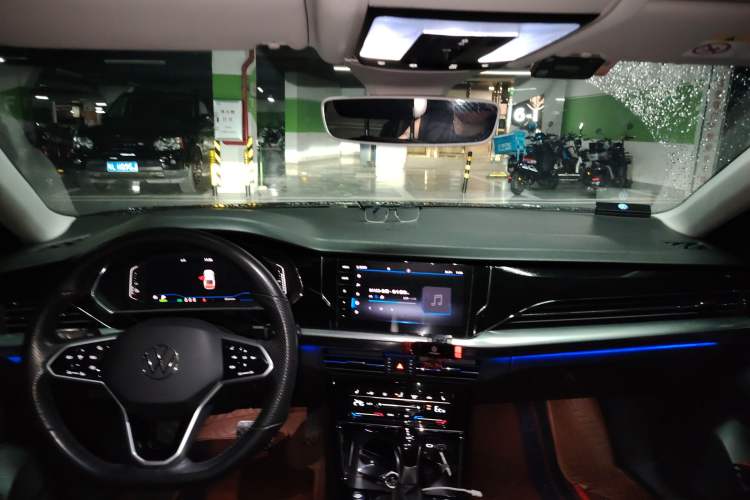 Used Volkswagen Passat New Energy 2022 430 PHEV Hybrid Luxury Edition Headliner
