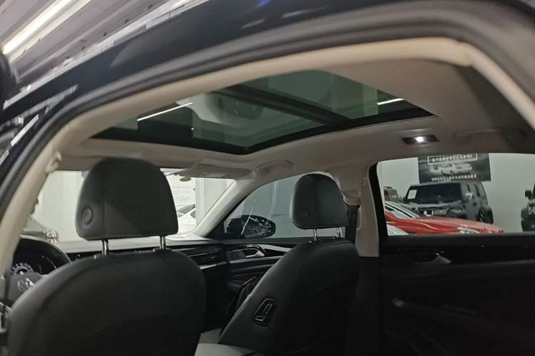 Used Volkswagen Passat New Energy 2022 Revised Version 430 PHEV Hybrid Elite Edition Headliner