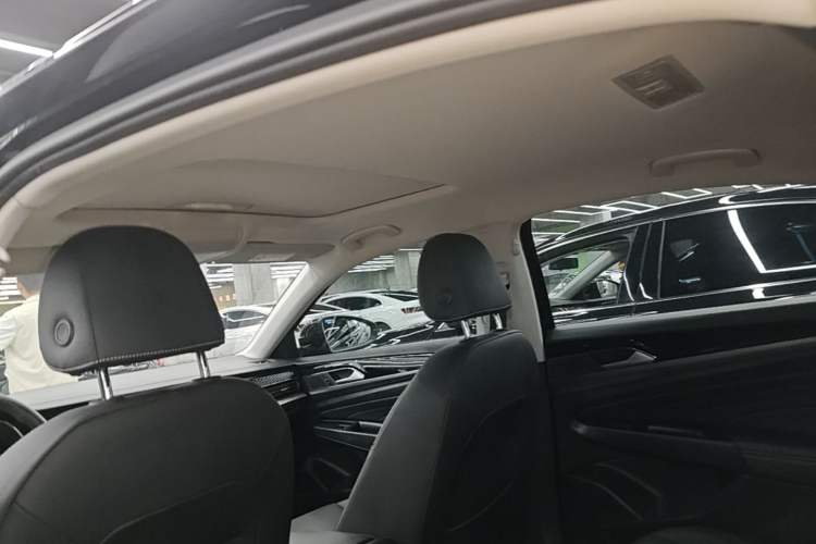 Used Volkswagen Passat New Energy 2022 430 PHEV Hybrid Business Edition Headliner