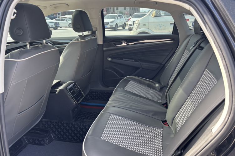 Used Volkswagen Passat New Energy 2022 430 PHEV Hybrid Business Edition Interior 2