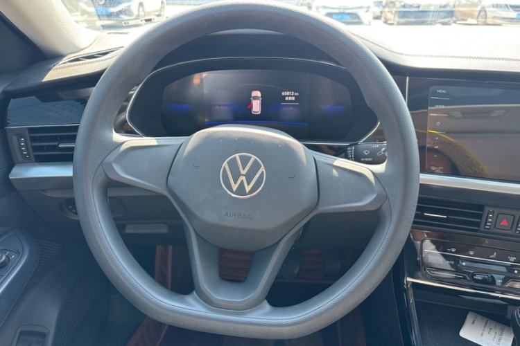 Used Volkswagen Passat New Energy 2022 430 PHEV Hybrid Business Edition Interior 2