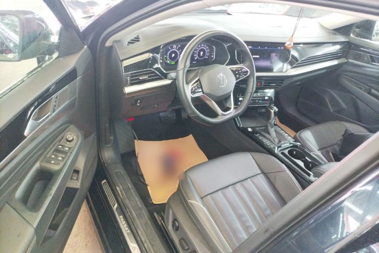 Used Volkswagen Passat New Energy 2022 430 PHEV Hybrid Elite Edition Interior 3
