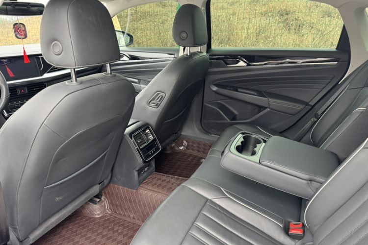 Used Volkswagen Passat New Energy 2022 Revised Version 430 PHEV Hybrid Elite Edition Interior 3